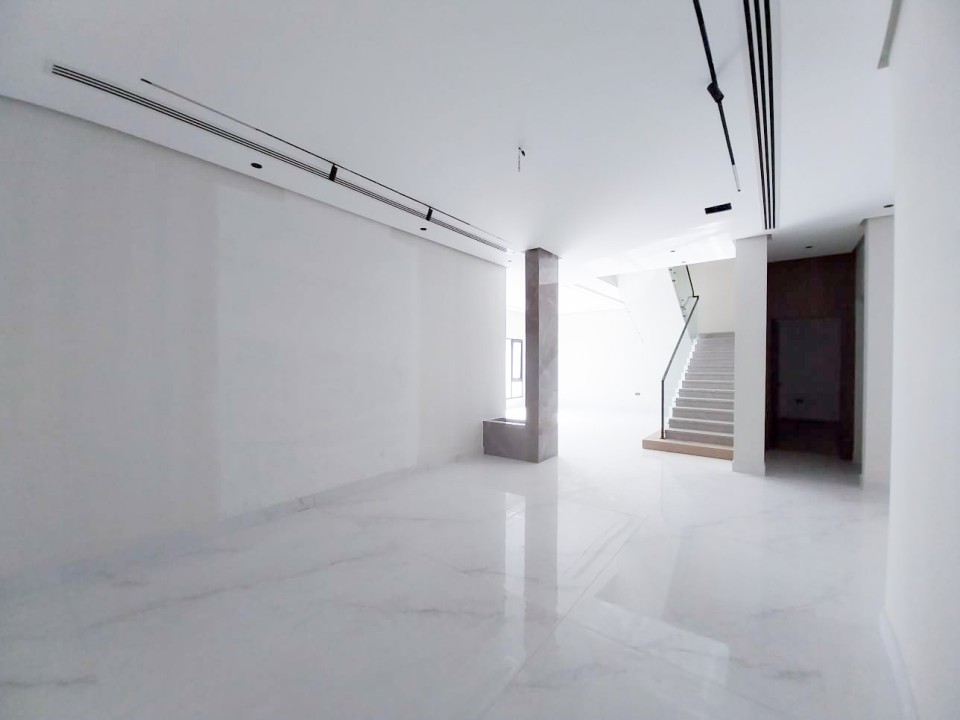 Villa for Sale in Busaiteen Image #7809 1