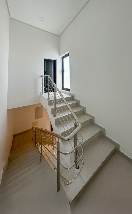 Villa for Sale in Durrat Al Muharraq Image #8992 4