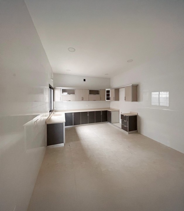 صورة فيلا للبيع في درة المحرق #9022 4