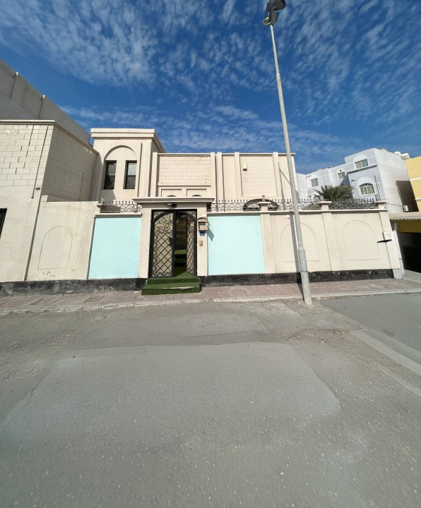 صورة فيلا للإيجار في سماهيج #9026 0