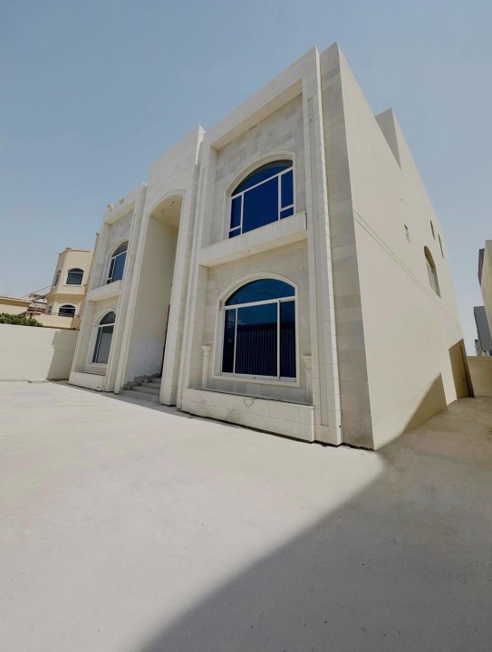 صورة فيلا للبيع في توبلي #9441 0