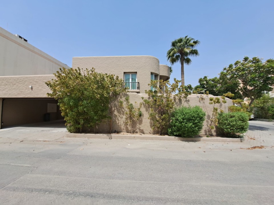 صورة فيلا للبيع في الزنج #9467 1