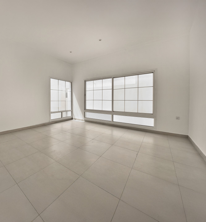 صورة فيلا للبيع في الجنبية #9731 1