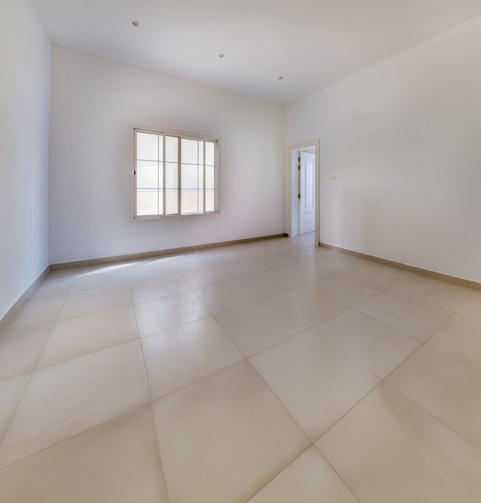 صورة فيلا للبيع في الجنبية #9731 2