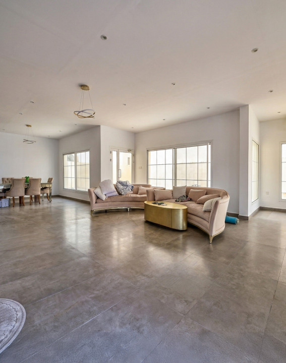 صورة فيلا للبيع في الجنبية #9731 3