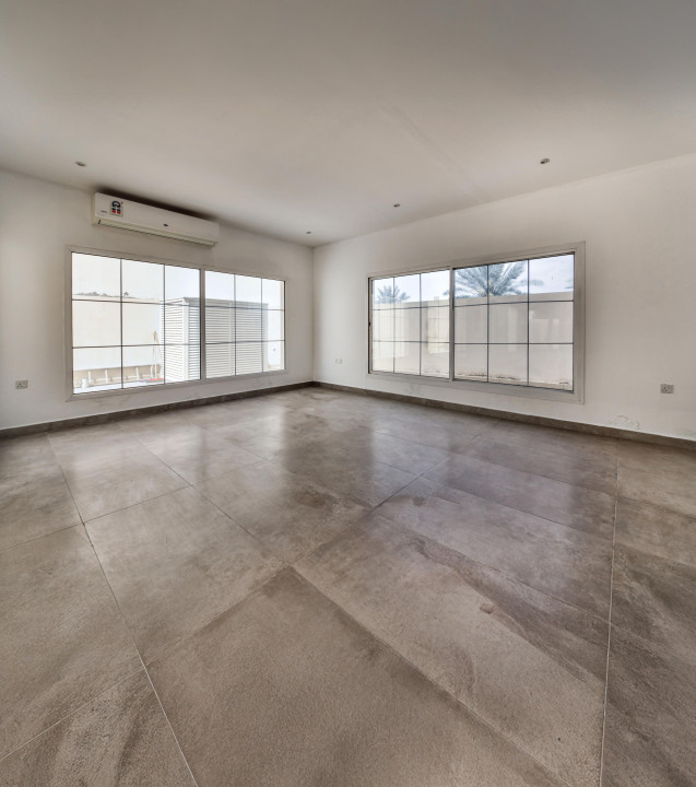 صورة فيلا للبيع في الجنبية #9731 7