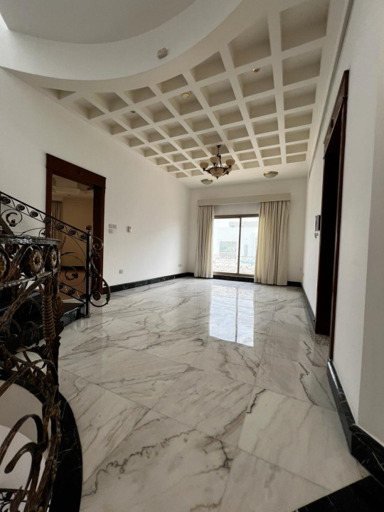 Villa for Sale in Mahooz Image #9769 5