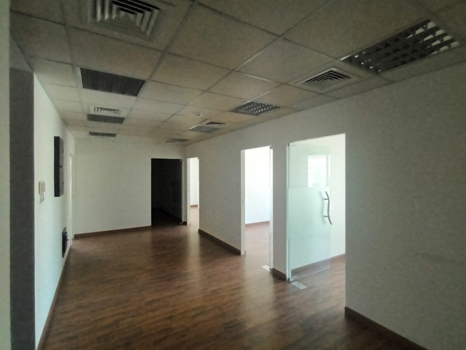 صورة مكتب للإيجار في ضاحية السيف #9779 0 
