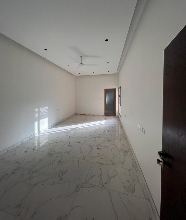 Villa for Sale in Durrat Al Muharraq Image #9822 7