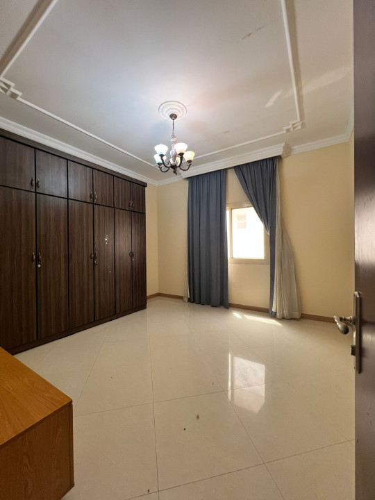 صورة شقة للإيجار في الجفير #9825 5