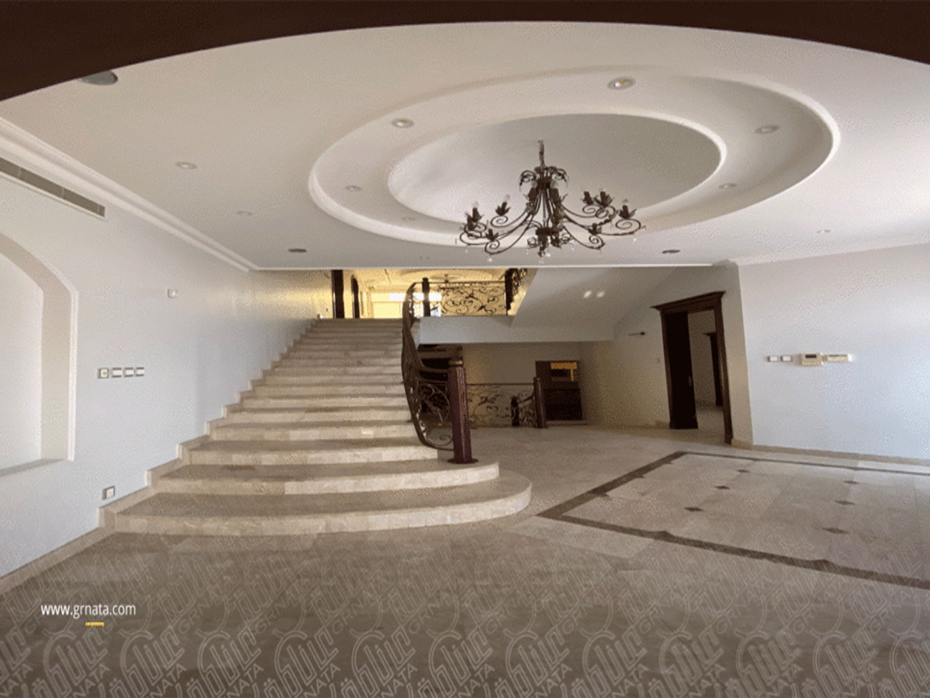 صورة فيلا للبيع في توبلي #1028 1