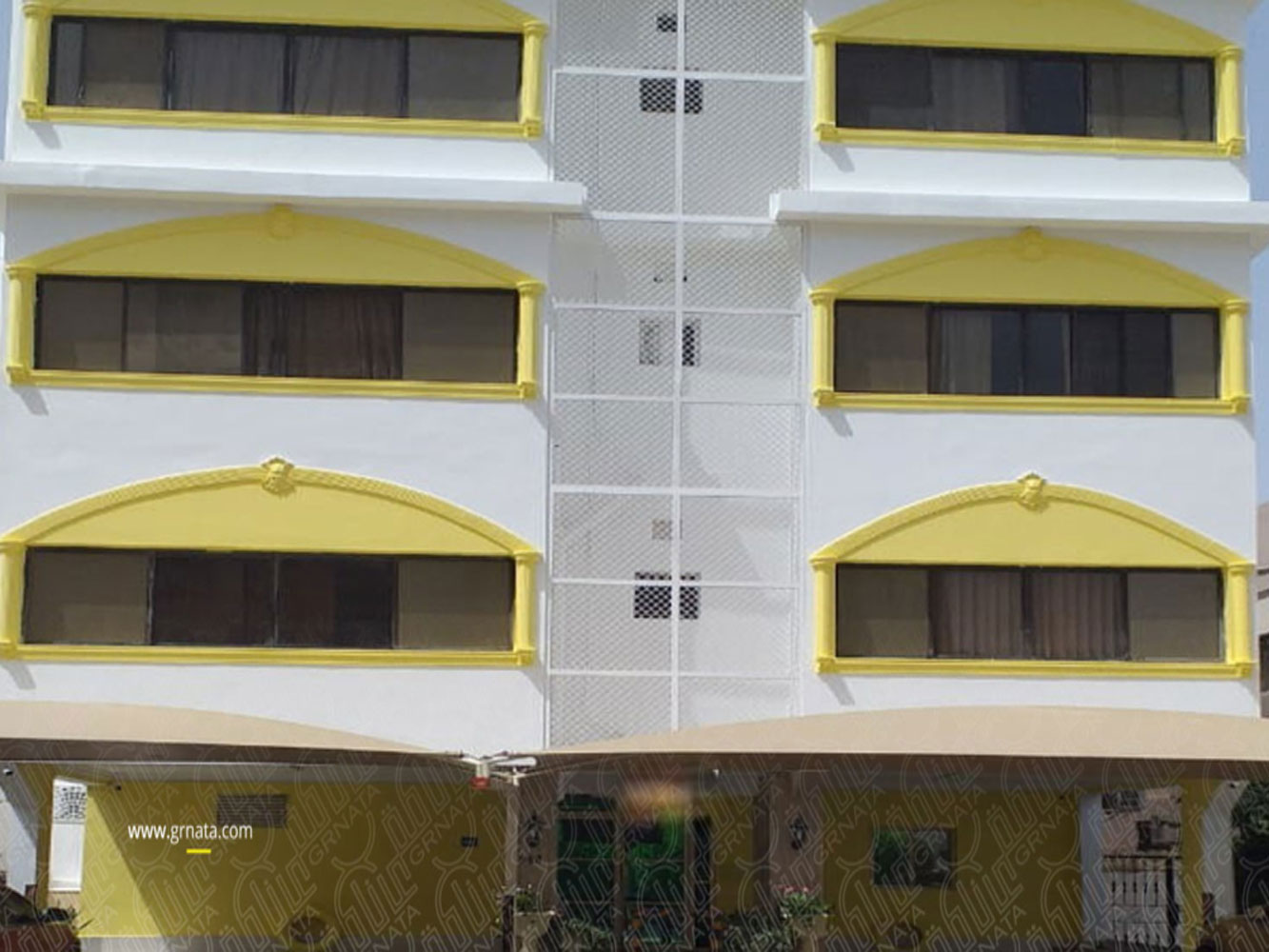 صورة مبنى للبيع في ام الحصم #1039 0