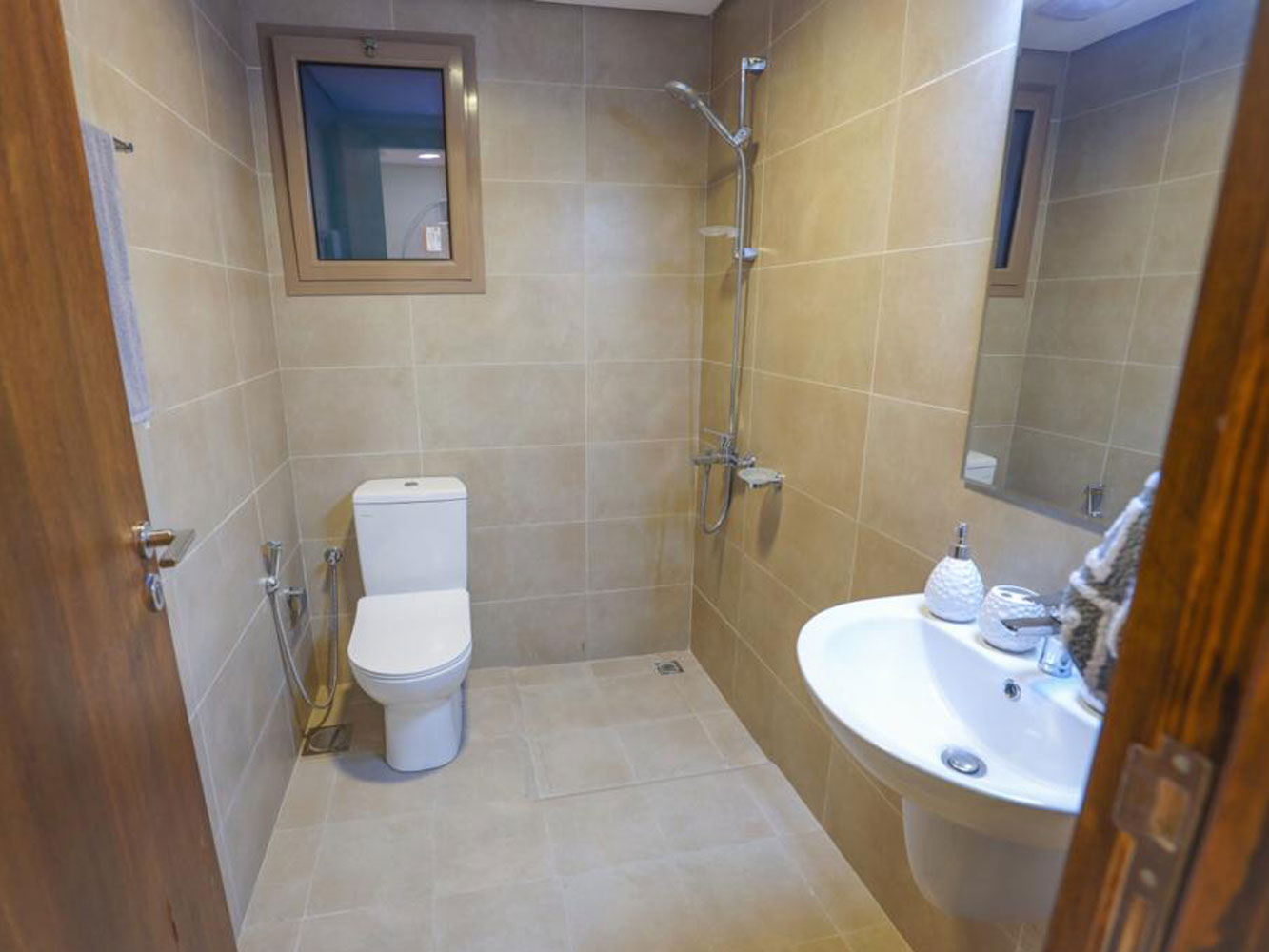 Apartment for Rent in Daih Image #1086 3