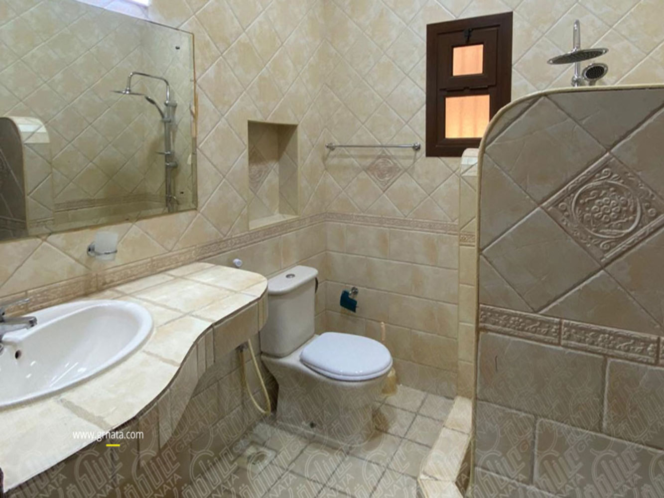 صورة مبنى للبيع في الحد #1094 3