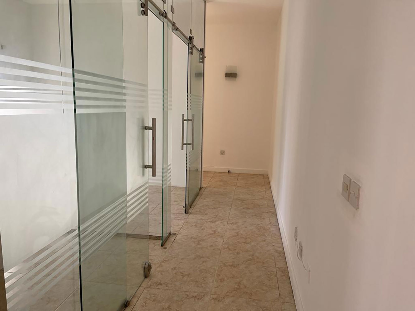 صورة فيلا للإيجار في الزنج #1107 3