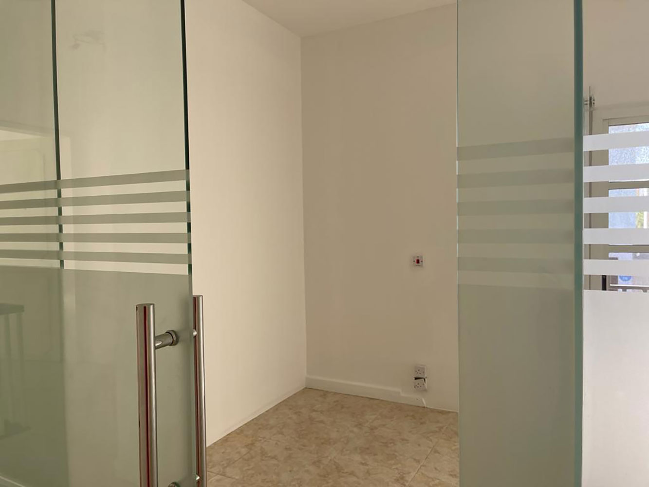 صورة فيلا للإيجار في الزنج #1107 1