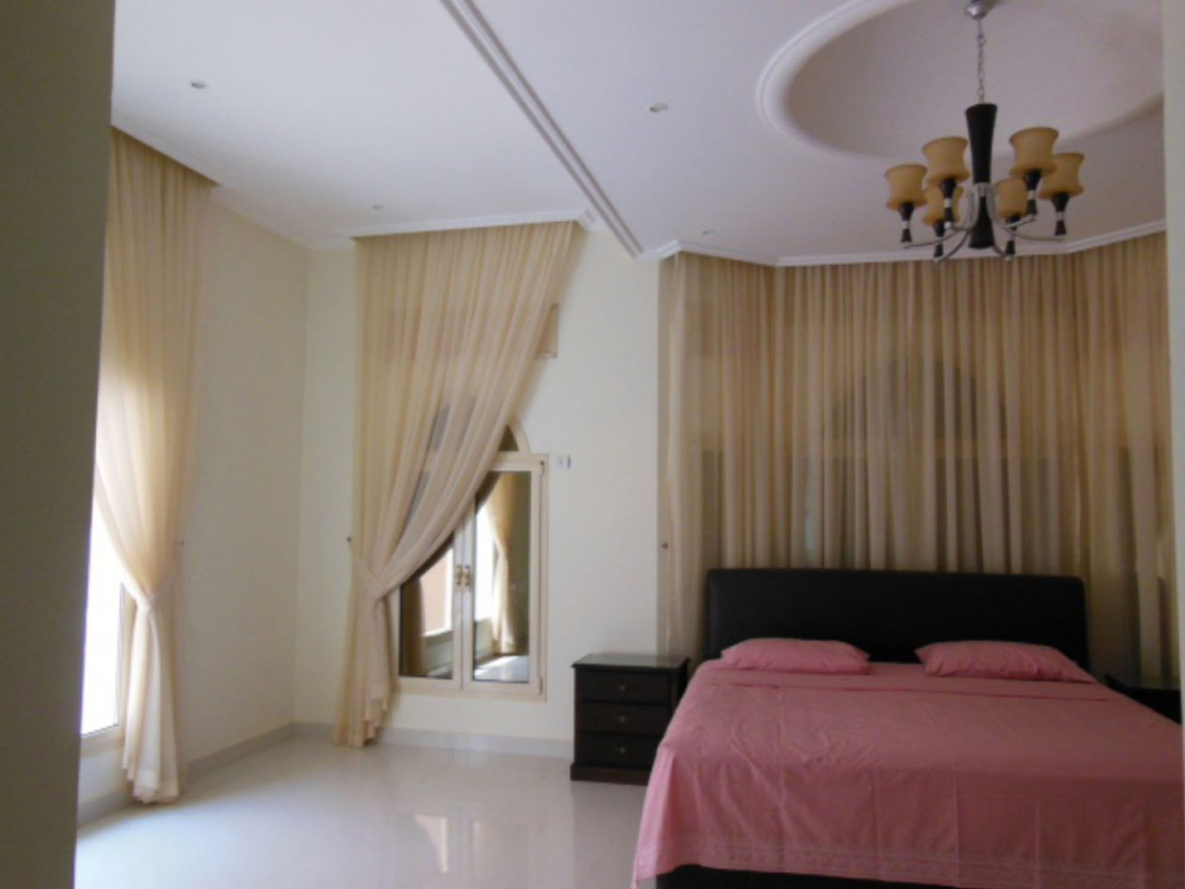 صورة فيلا للبيع في البسيتين #113 4