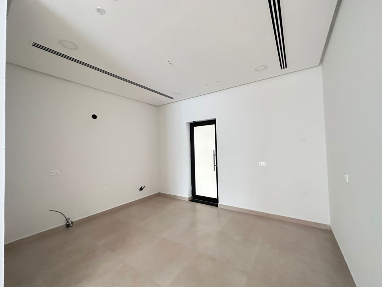 صورة فيلا للبيع في مقابة #1173 5