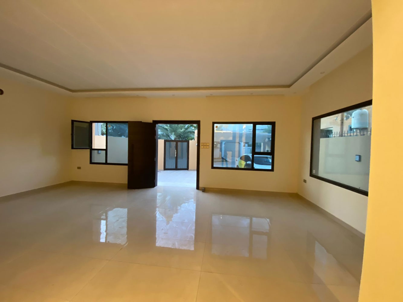 صورة فيلا للبيع في بوقوة #1214 1