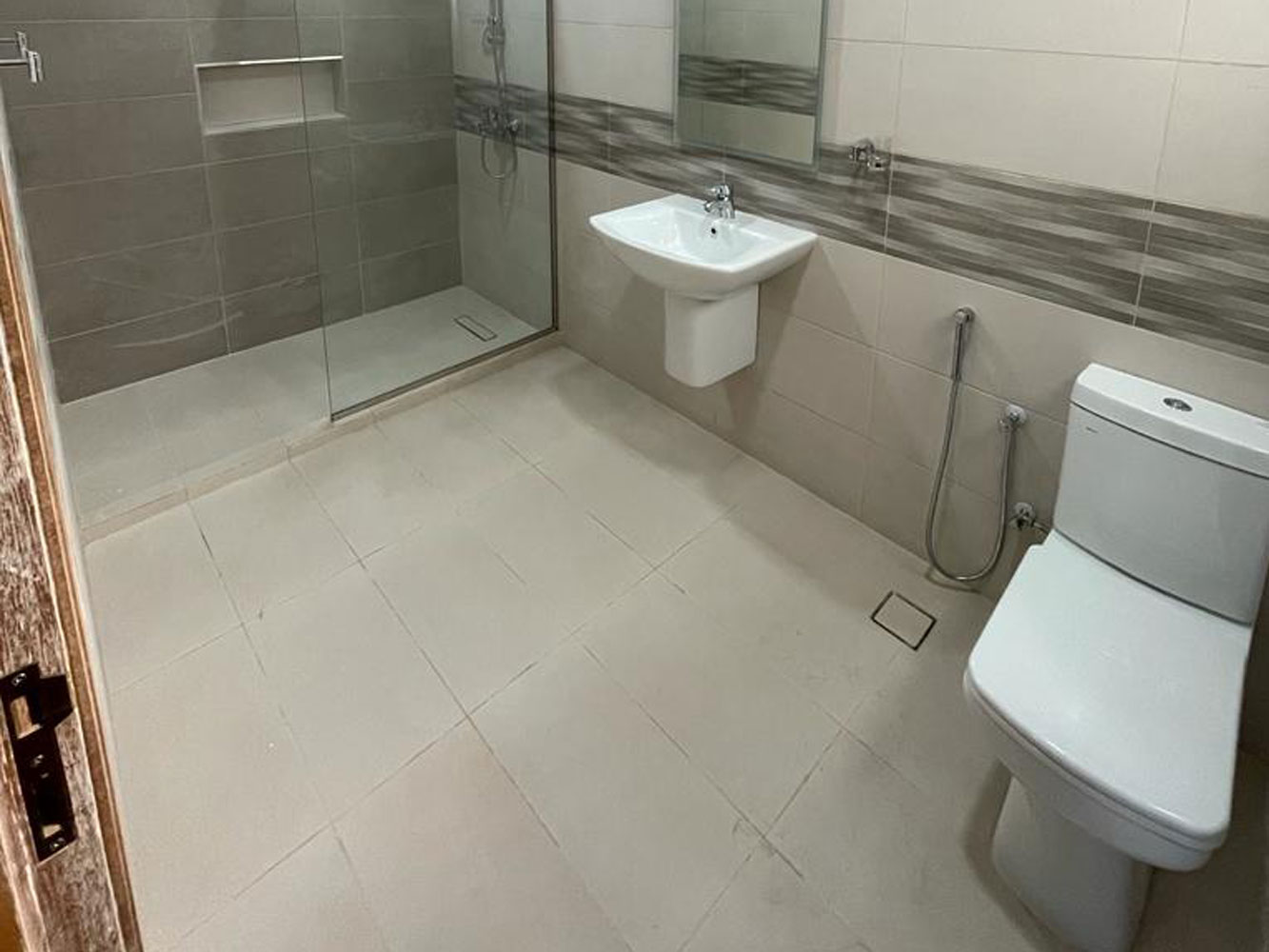 Villa for Sale in Busaiteen Image #125 2