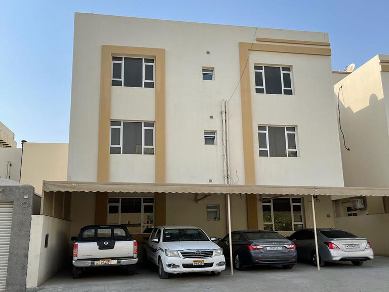 صورة مبنى للبيع في دمستان #1250 0