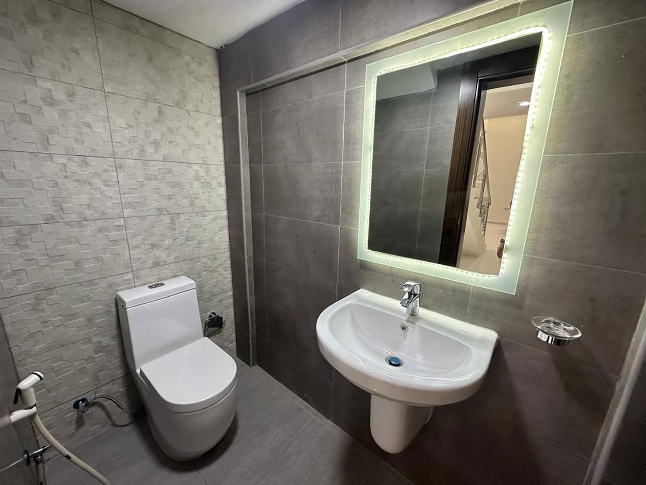 Villa for Sale in Hidd Image #1308 1