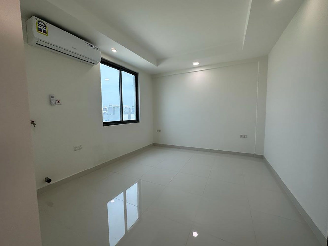 Villa for Sale in Hidd Image #1308 3