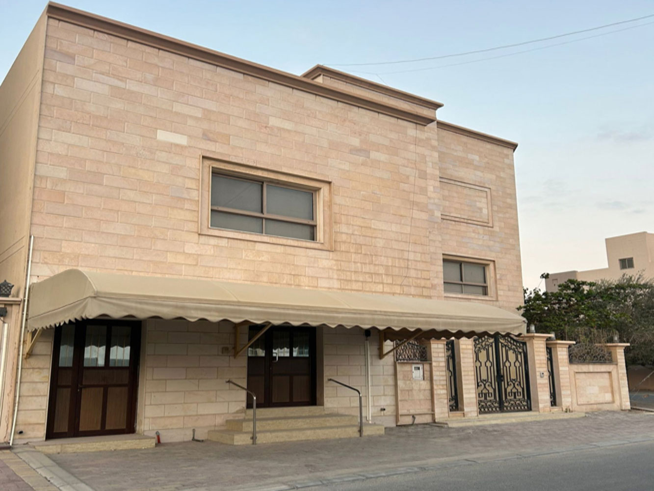 صورة فيلا للبيع في عراد #1337 1