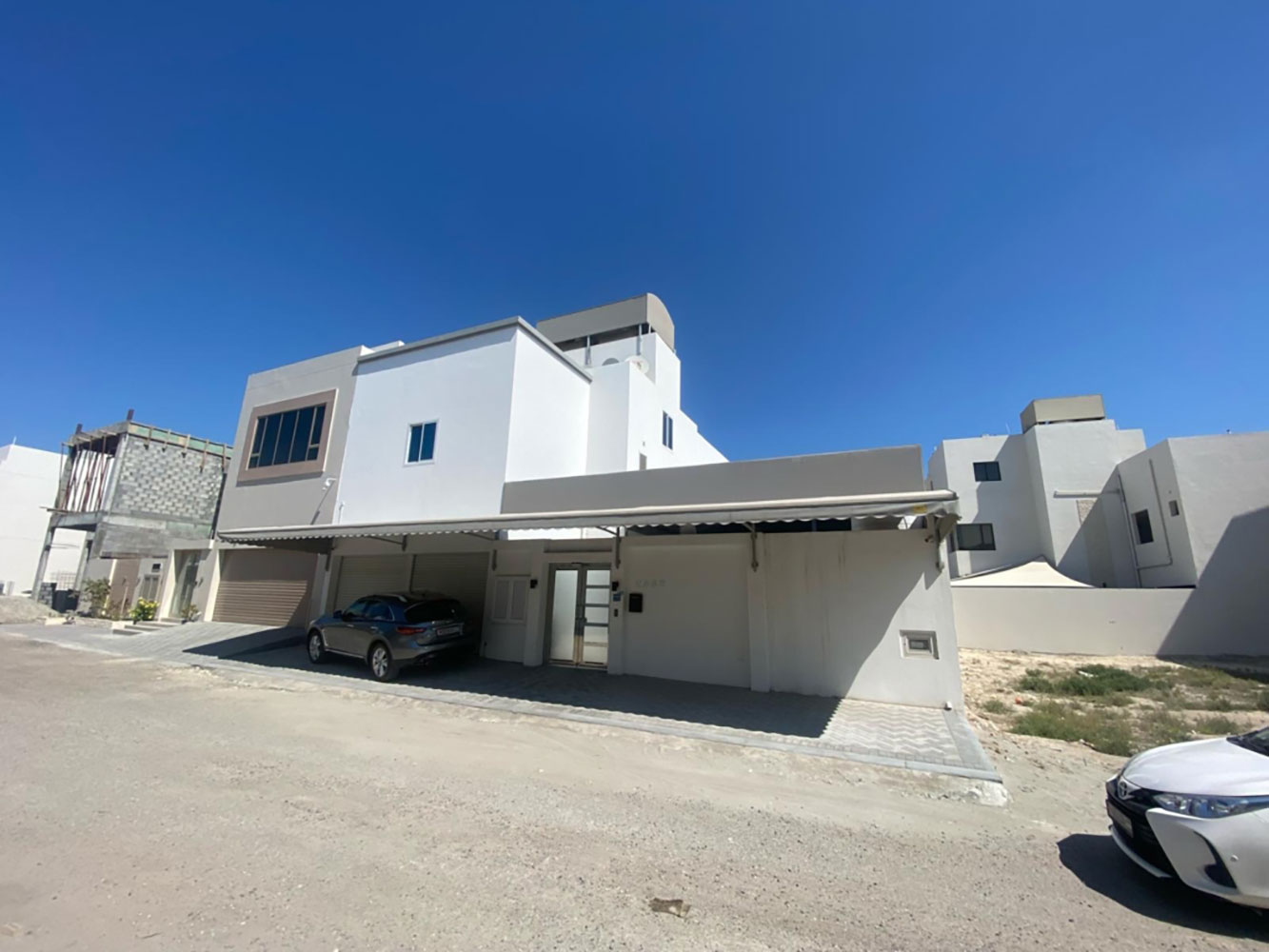 صورة فيلا للبيع في القرية #1534 0