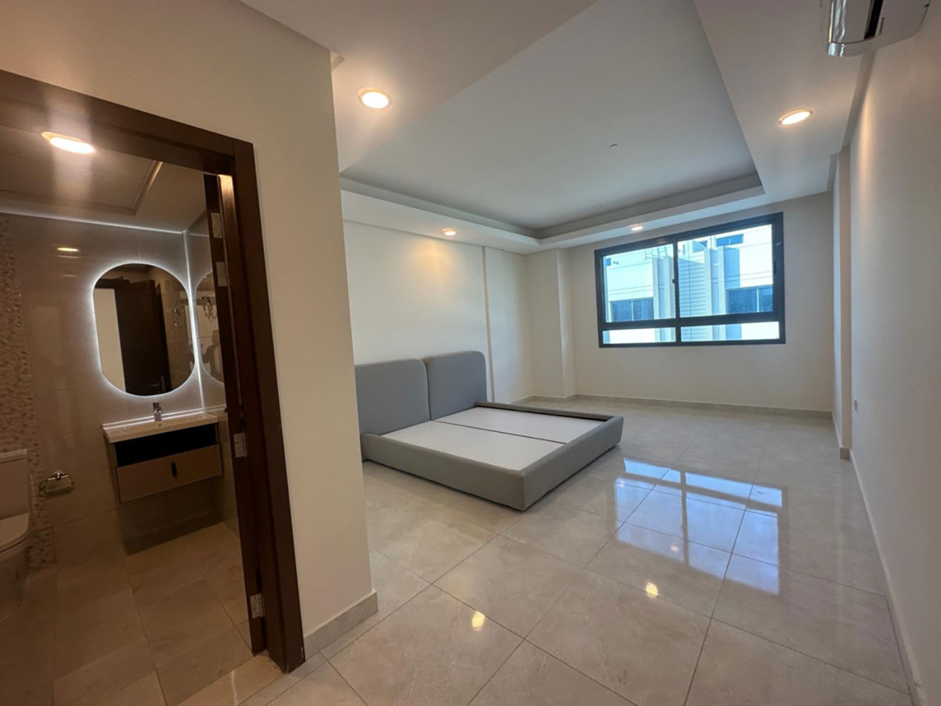 صورة فيلا للبيع في سار #1546 3