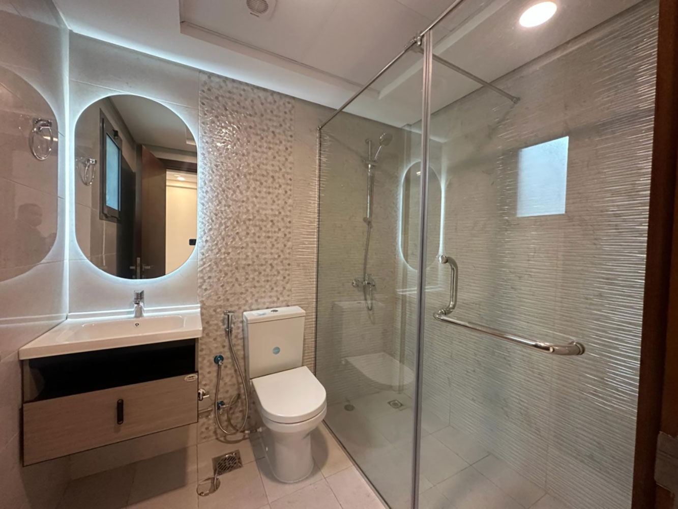 صورة فيلا للبيع في سار #1546 4