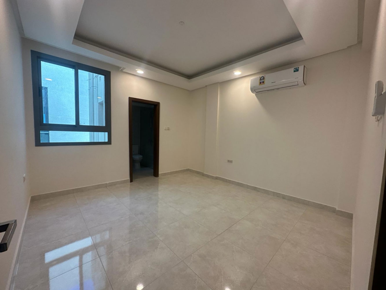 صورة فيلا للبيع في سار #1546 5