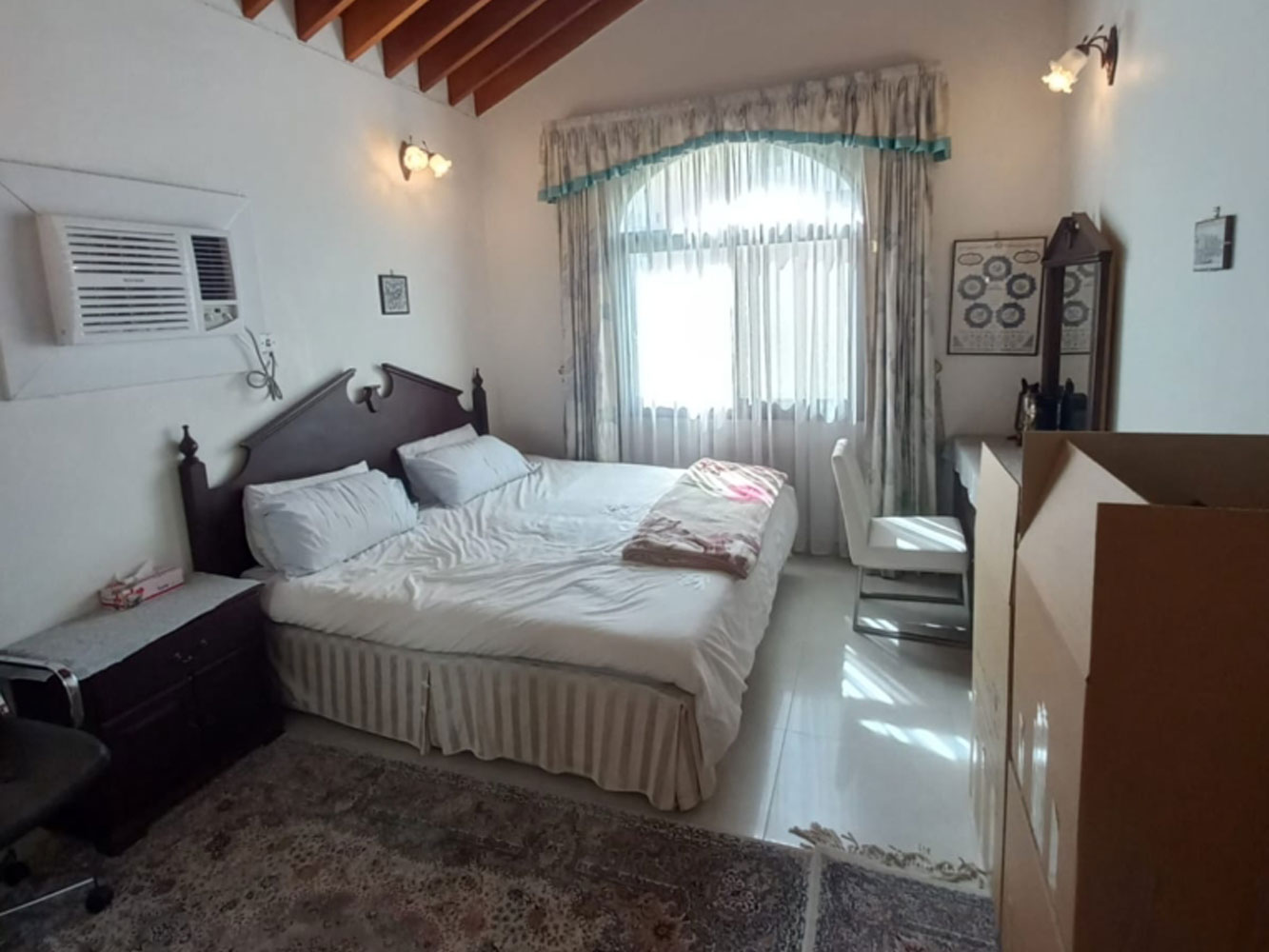 صورة فيلا للبيع في ام الحصم #1562 4