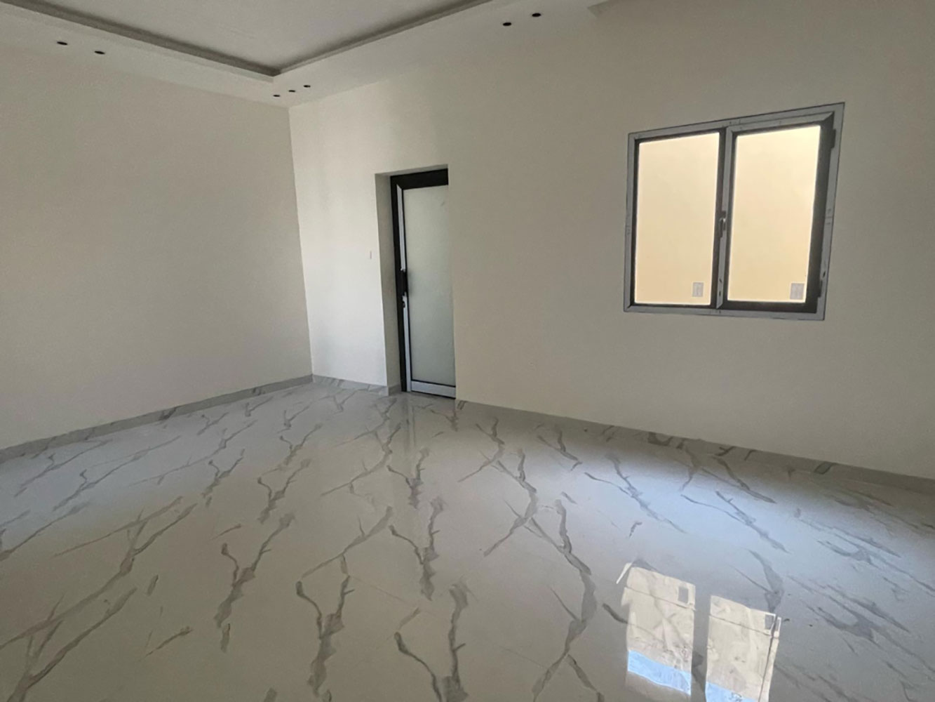 صورة فيلا للبيع في دمستان #1600 7