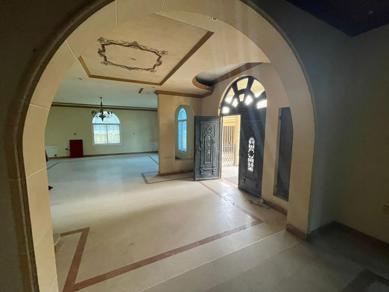 صورة فيلا للبيع في الزنج #1692 6