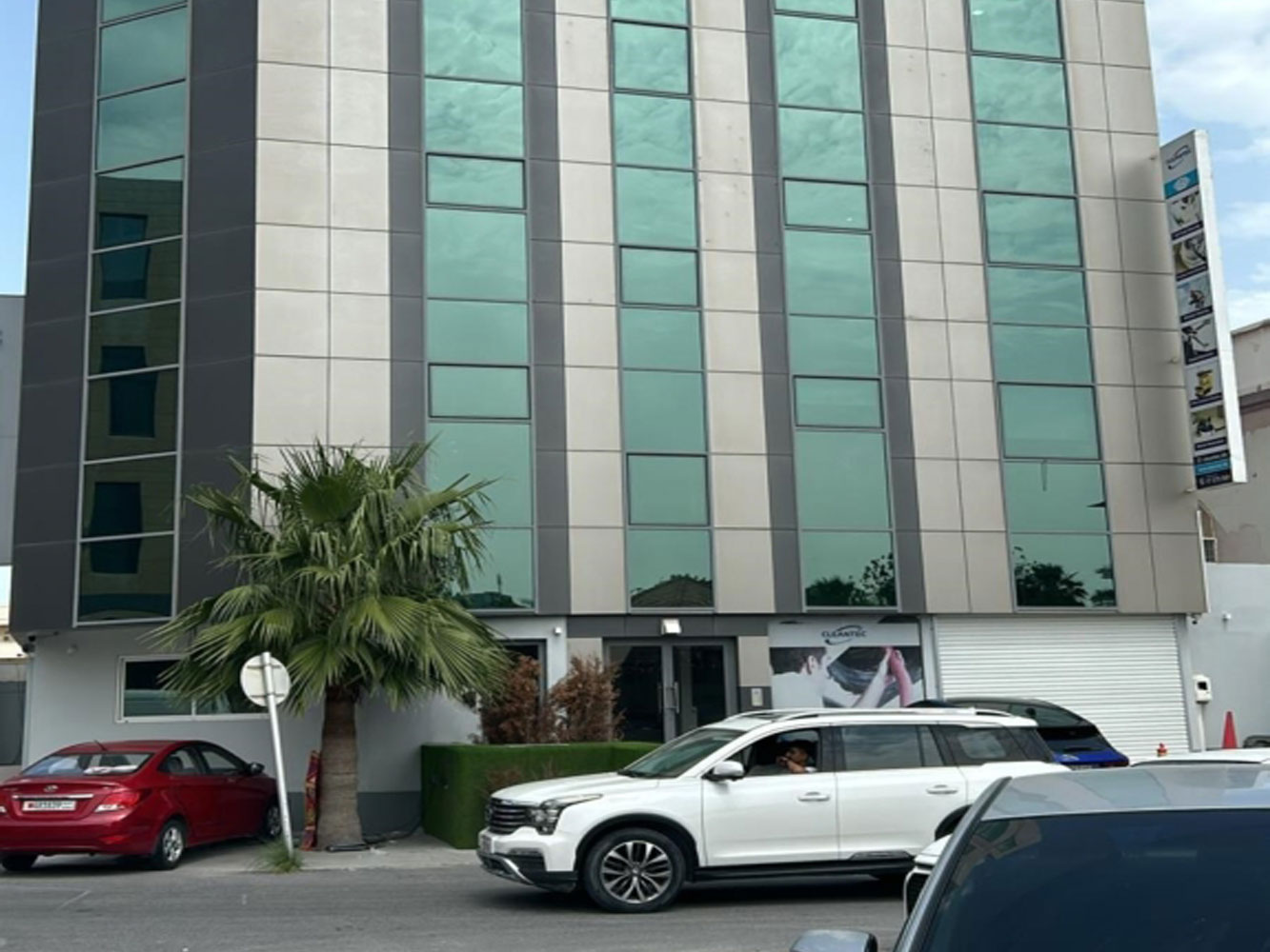 صورة مبنى للبيع في بو غزال #1771 0