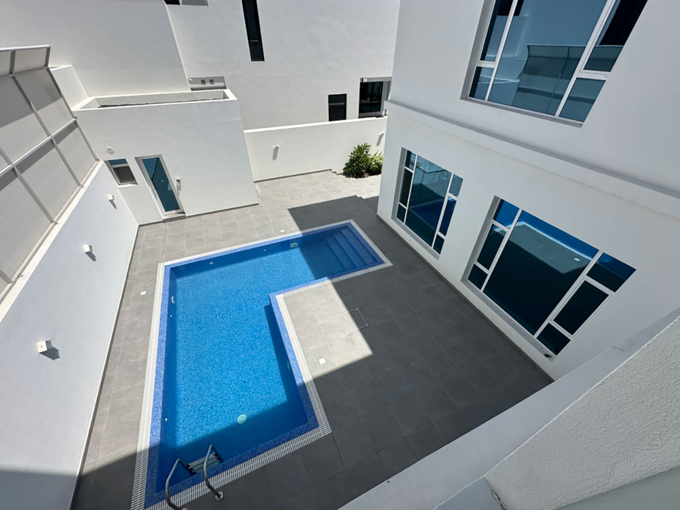 صورة فيلا للبيع في سار #1841 6