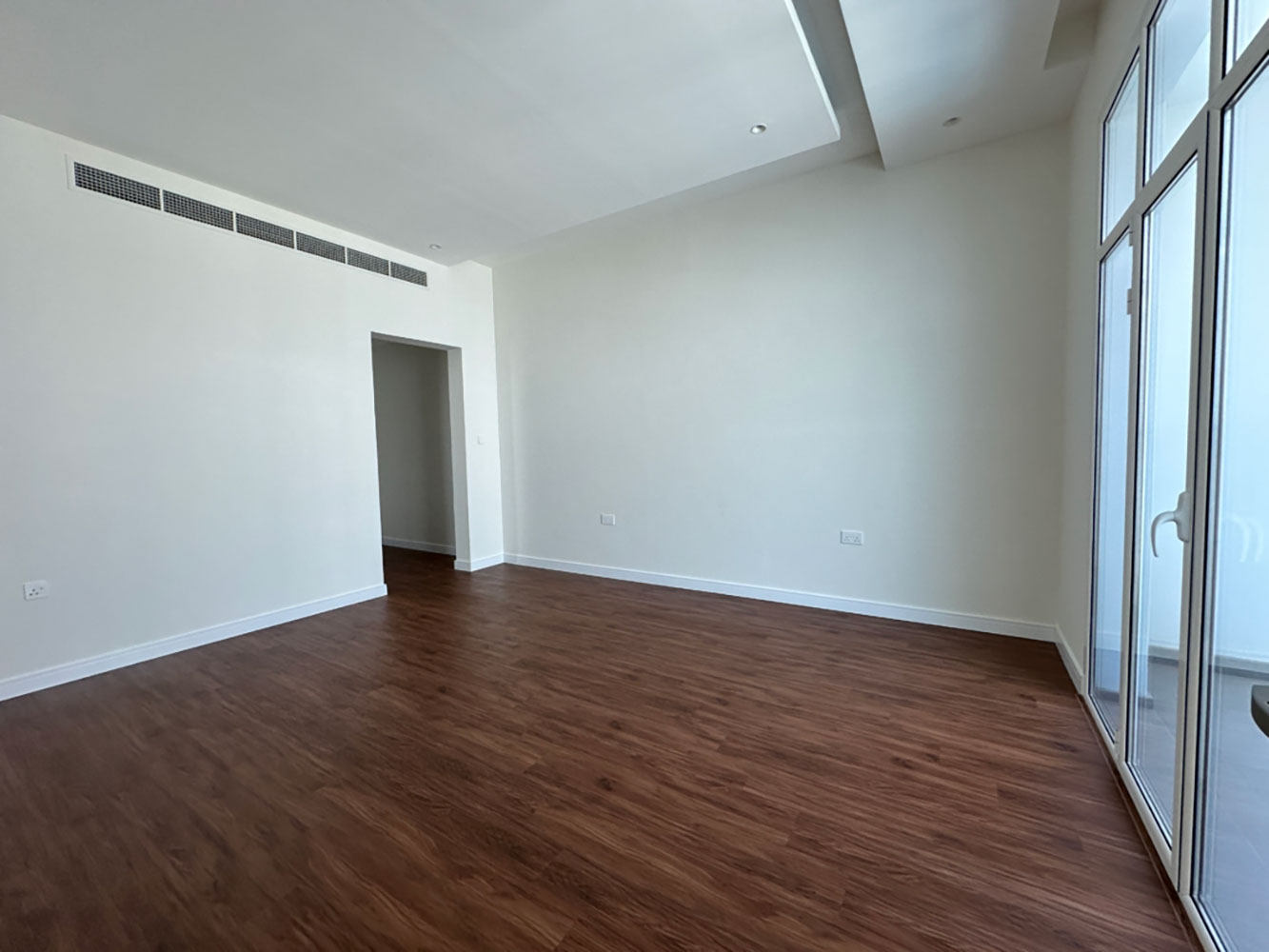 صورة فيلا للبيع في سار #1841 5