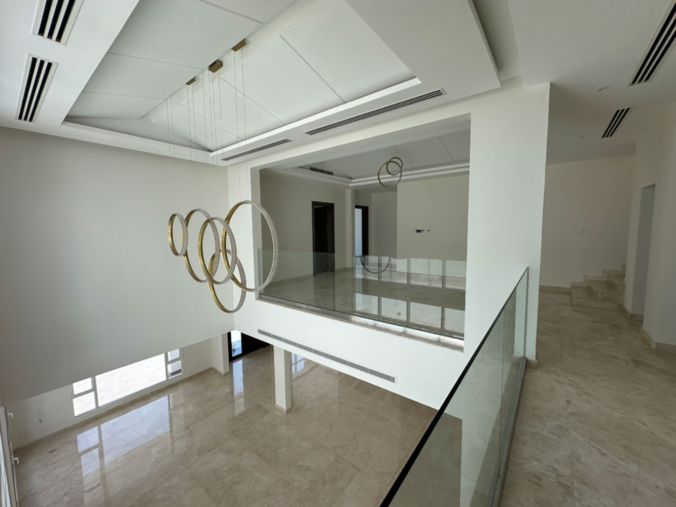 صورة فيلا للبيع في سار #1842 3