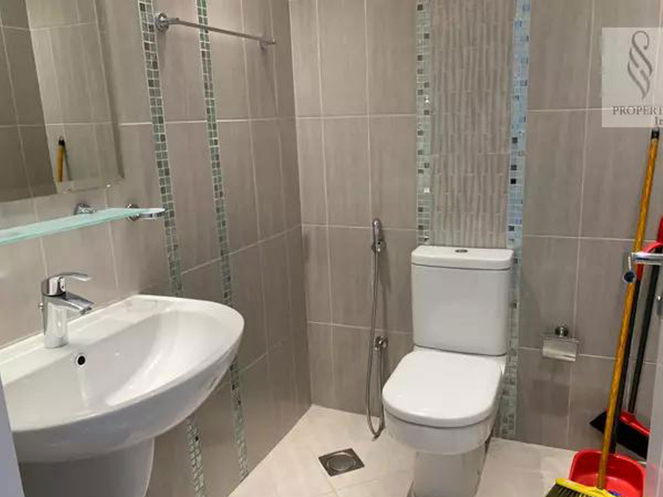 صورة شقة للبيع في ضاحية السيف #202 3