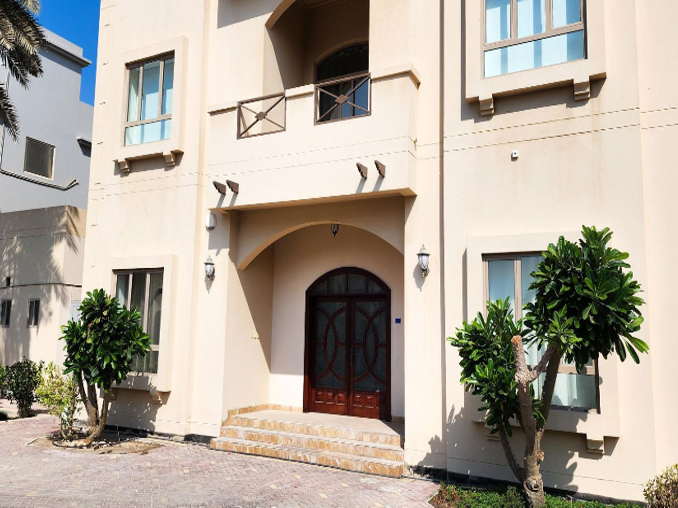 صورة فيلا للبيع في سار #210 7