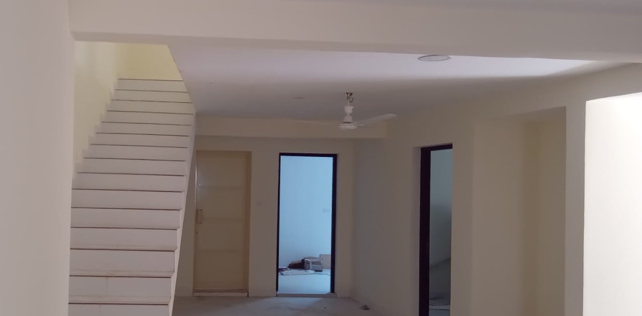 صورة فيلا للبيع في المحرق #221 2