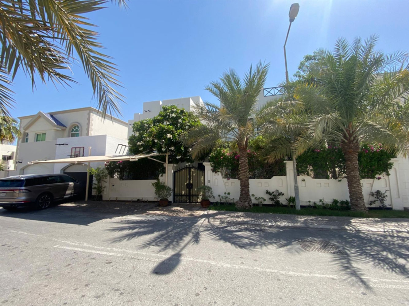 صورة فيلا للبيع في مقابة #2589 0