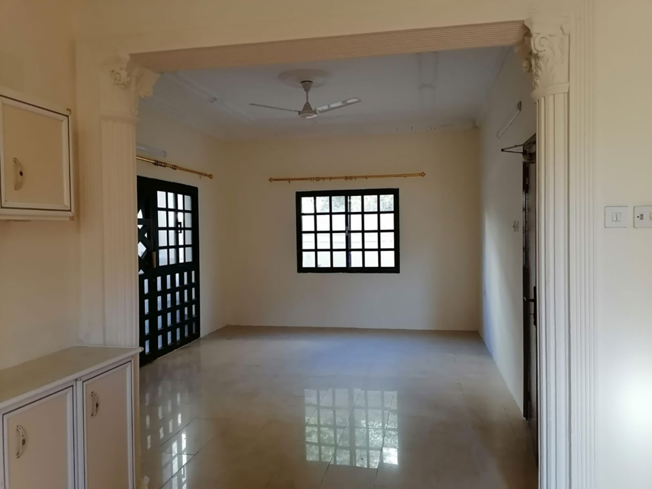 صورة فيلا للبيع في القضيبية #295 1