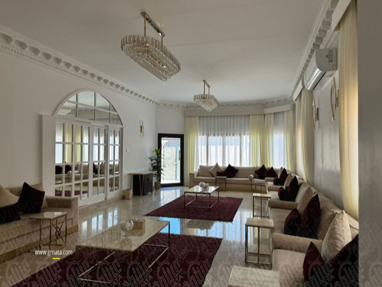 صورة فيلا للبيع في البسيتين #3128 1