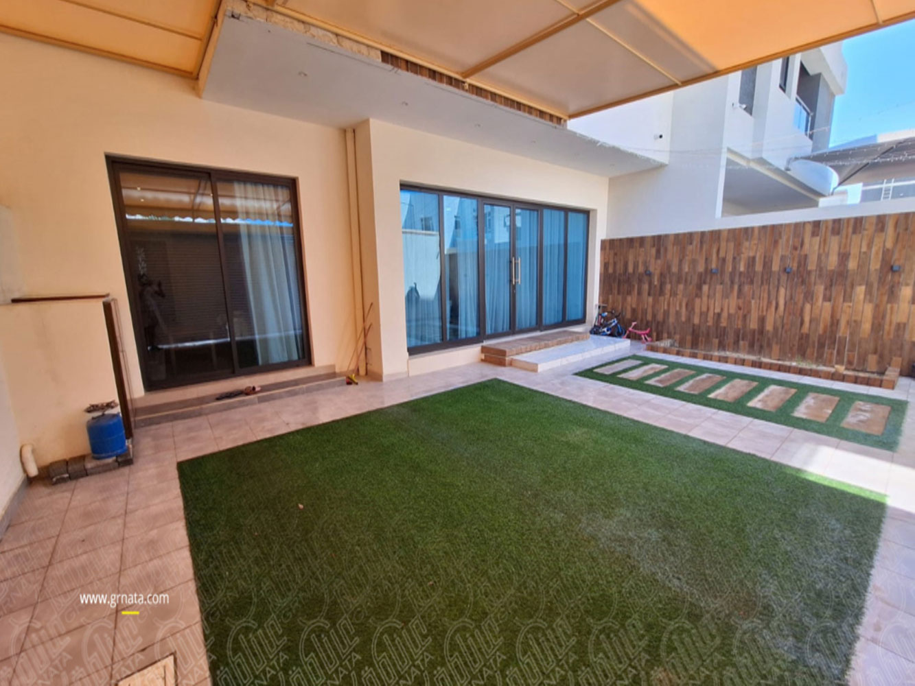 صورة فيلا للبيع في صدد #3190 2