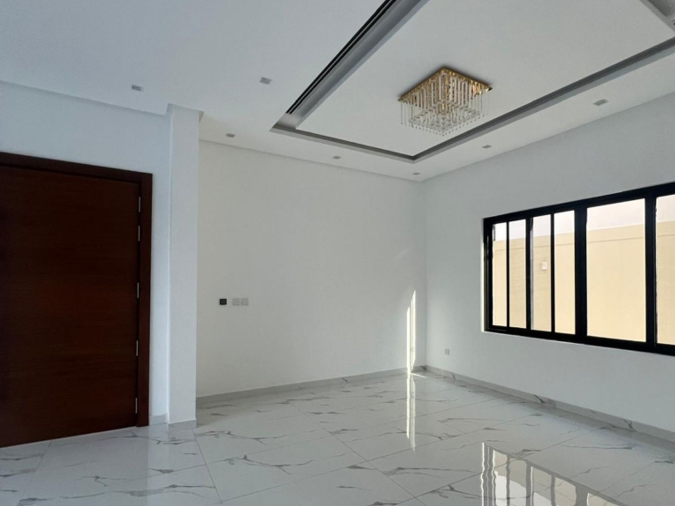 صورة فيلا للبيع في الجنبية #3218 2