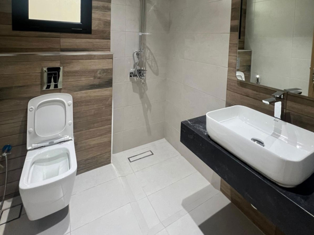 صورة فيلا للبيع في الجنبية #3218 7