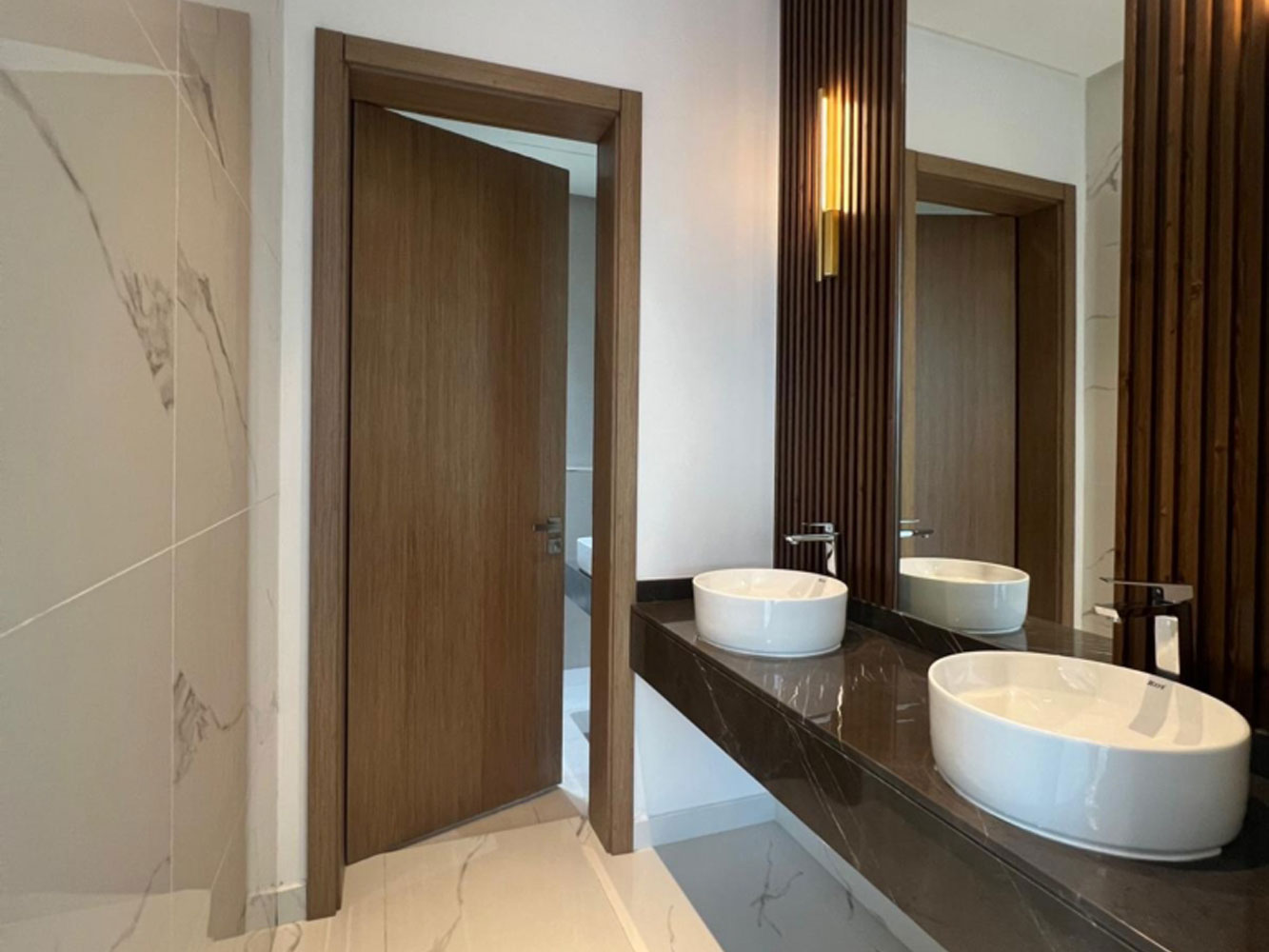 صورة فيلا للبيع في الجنبية #3218 4