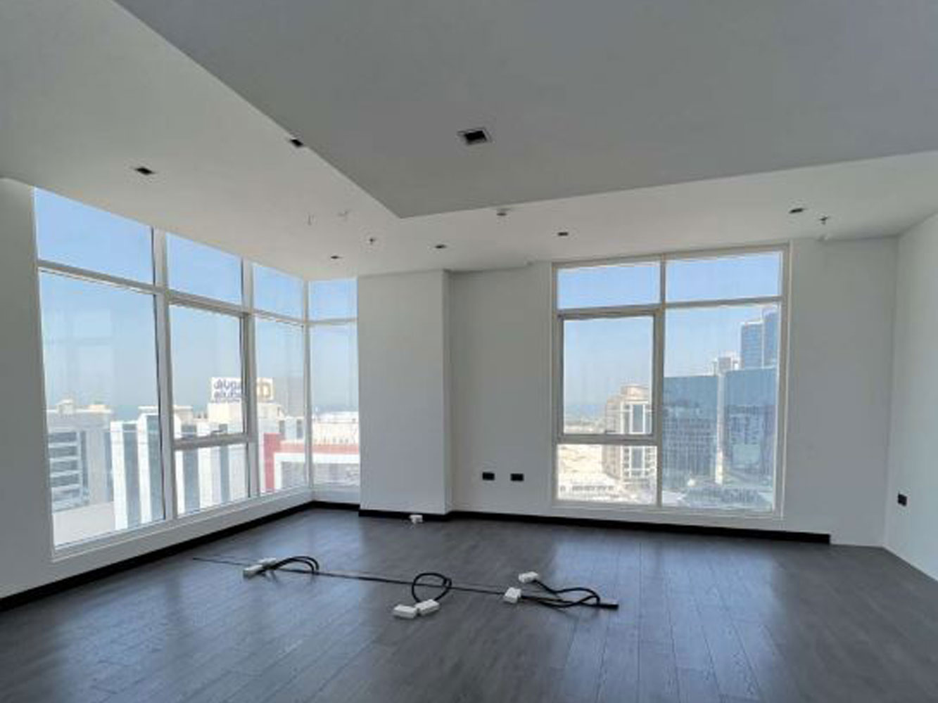 صورة مكتب للبيع في ضاحية السيف #3408 5